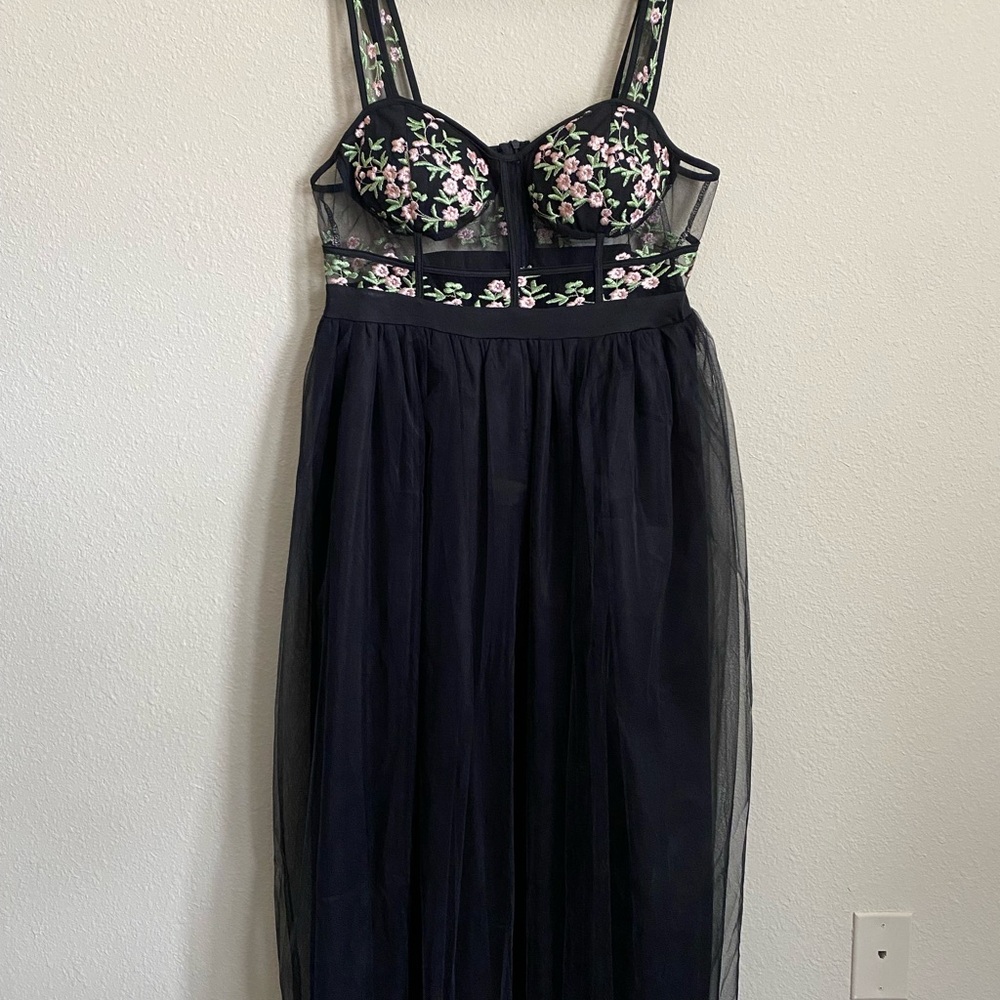 Floral Embroidered Black Midi Dress